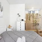 - - 3 Porto