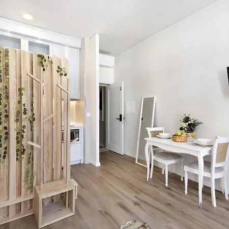 - - 3 Apartment Porto