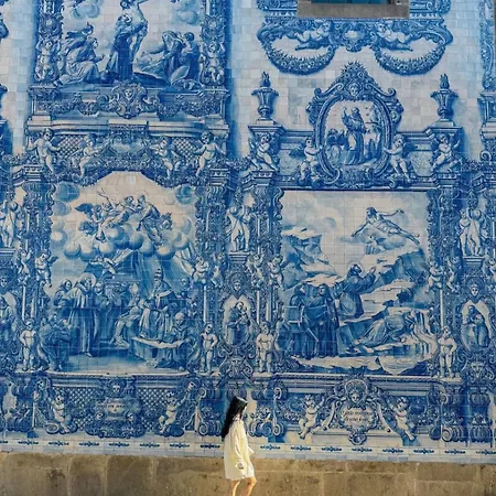 - - 3 * Porto