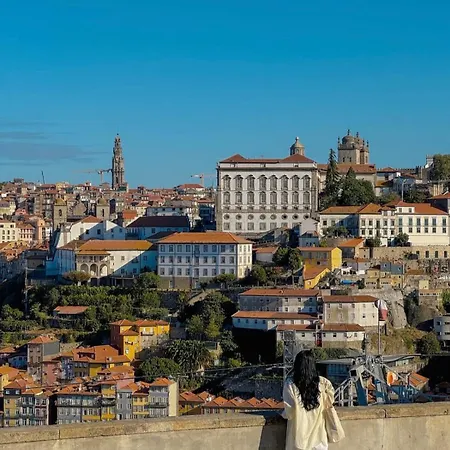 - - 3 Oporto